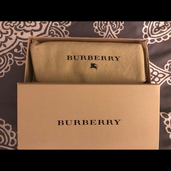 Burberry wallet - Picture 2 of 5